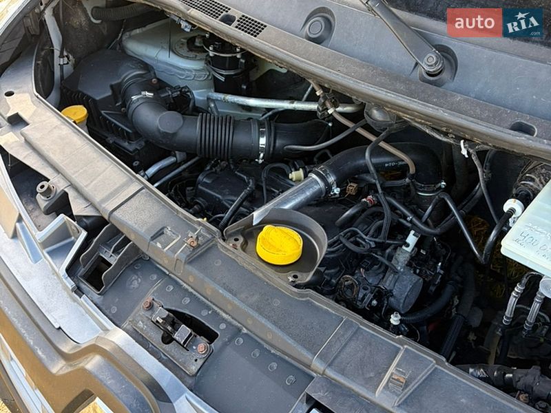 Грузовой фургон Renault Master 2016 в Ужгороде