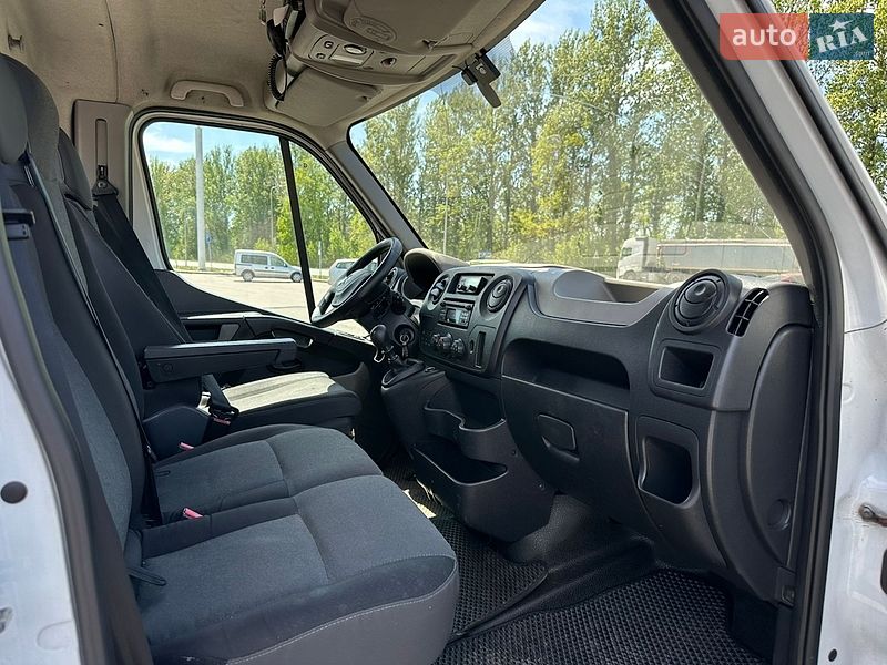 Автовоз Renault Master 2015 в Ивано-Франковске