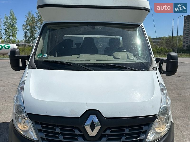 Автовоз Renault Master 2015 в Ивано-Франковске