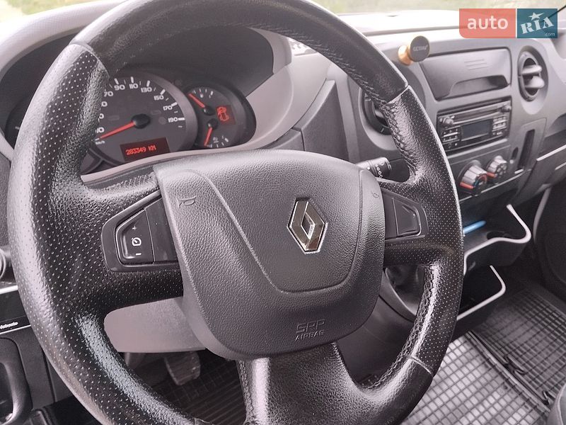 Эвакуатор Renault Master 2017 в Дубно
