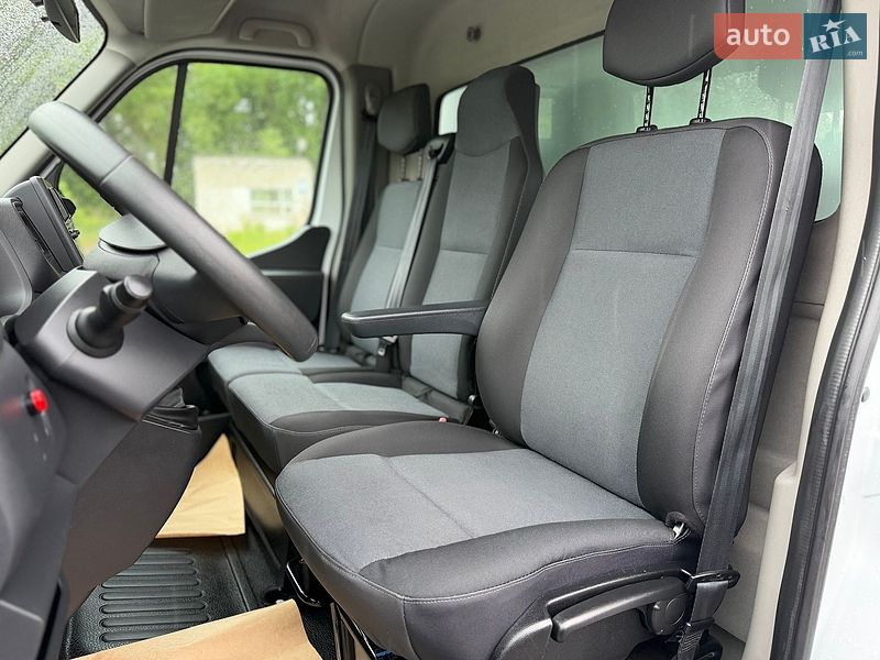 Вантажний фургон Renault Master 2019 в Дубні