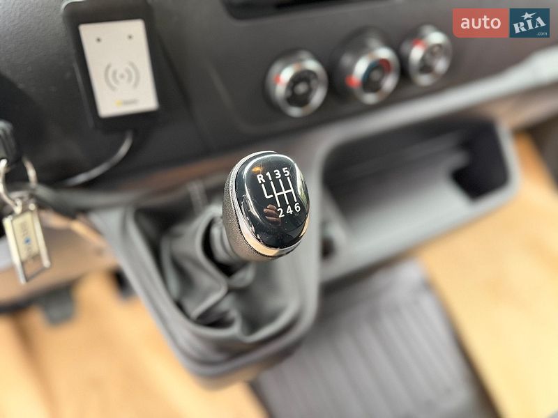 Вантажний фургон Renault Master 2019 в Дубні
