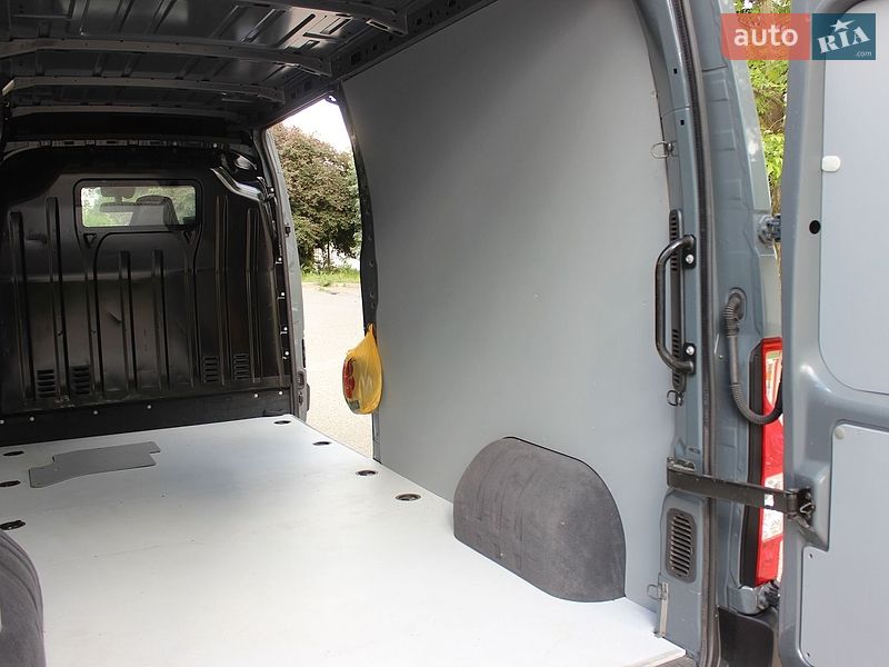 Мікроавтобус вантажний (до 3,5т) Renault Master 2020 в Дніпрі