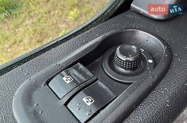 Вантажний фургон Renault Master 2017 в Львові