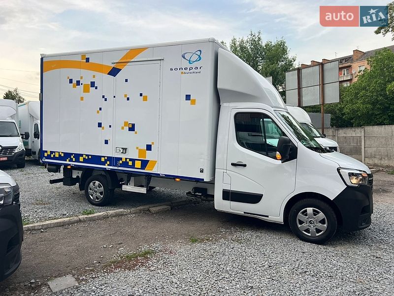 Інші вантажівки Renault Master 2023 в Рівному
