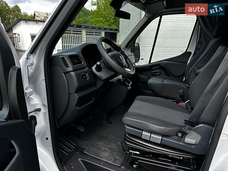 Інші вантажівки Renault Master 2023 в Києві