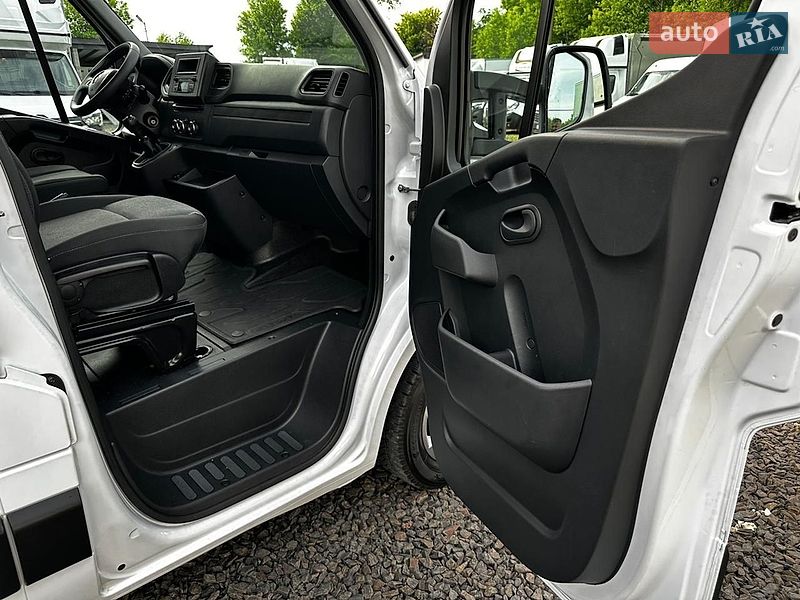 Інші вантажівки Renault Master 2023 в Києві