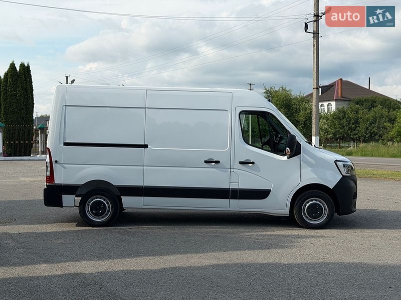 Вантажний фургон Renault Master 2021 в Дубні