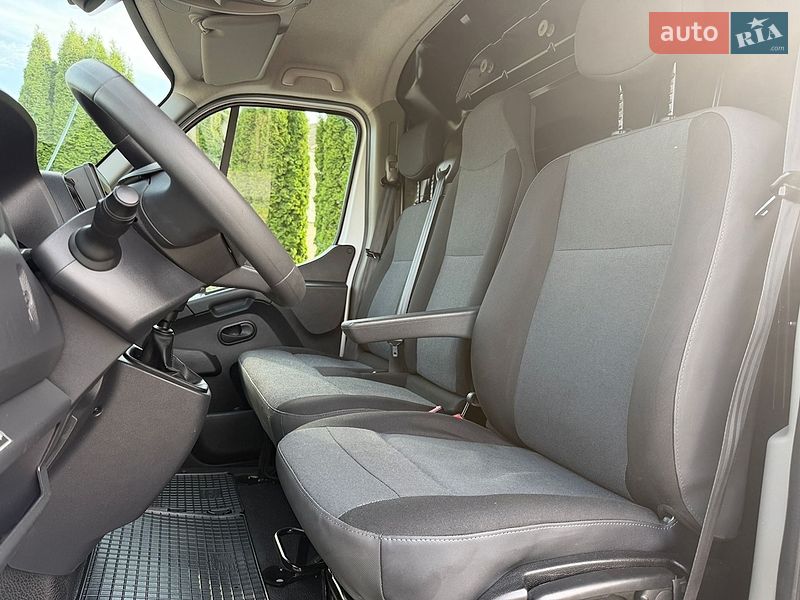 Вантажний фургон Renault Master 2021 в Дубні