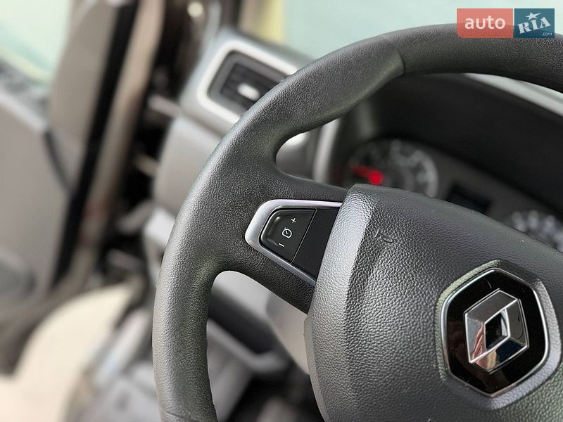 Мікроавтобус вантажний (до 3,5т) Renault Master 2021 в Дубні