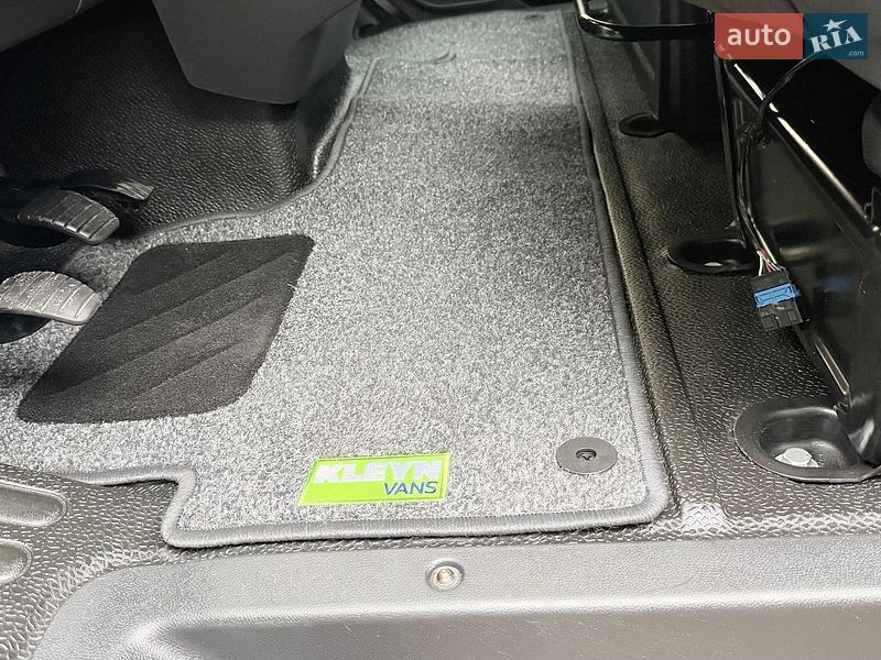 Вантажний фургон Renault Master 2023 в Києві