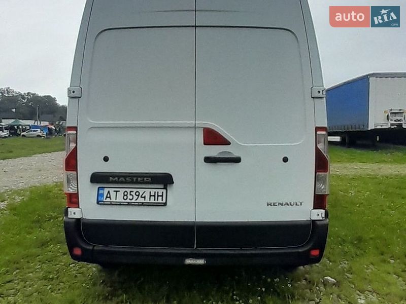 Мікроавтобус Renault Master 2015 в Івано-Франківську