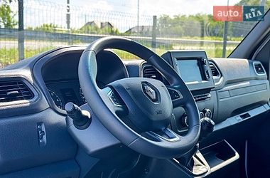 Вантажний фургон Renault Master 2023 в Рівному
