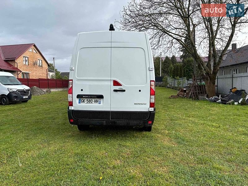 Вантажний фургон Renault Master 2022 в Радивиліві