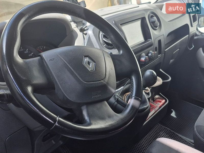 Грузовой фургон Renault Master 2016 в Броварах