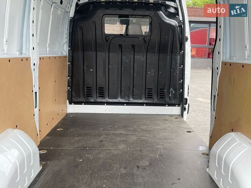 Грузовой фургон Renault Master 2022 в Луцке
