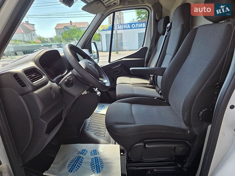 Грузовой фургон Renault Master 2021 в Одессе
