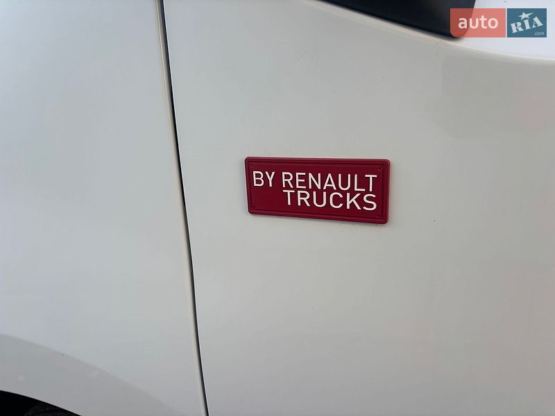 Вантажний фургон Renault Master 2019 в Нововолинську