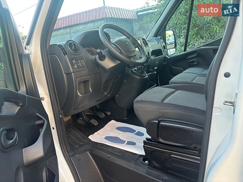 Вантажний фургон Renault Master 2019 в Нововолинську