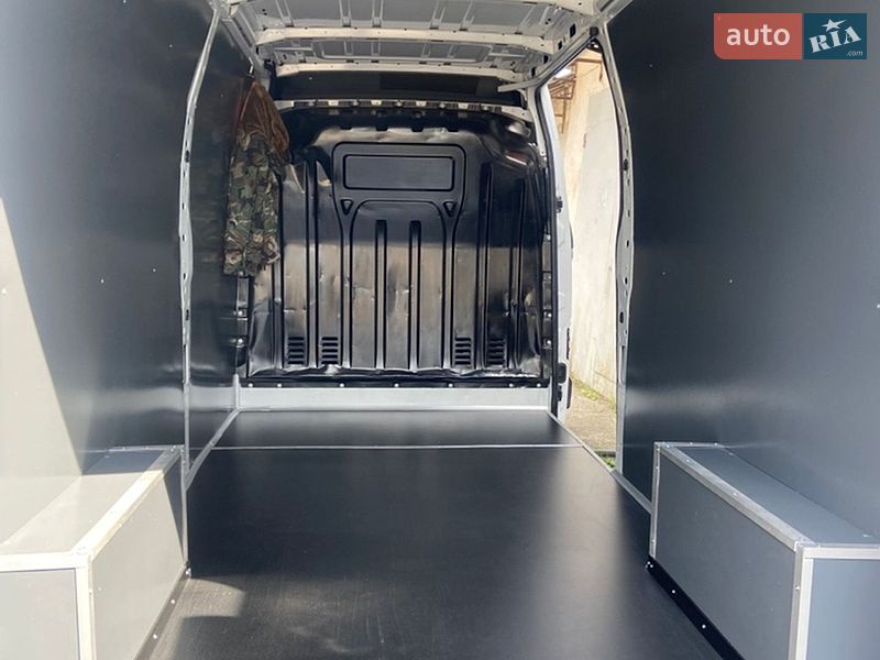 Грузовой фургон Renault Master 2020 в Хмельницком