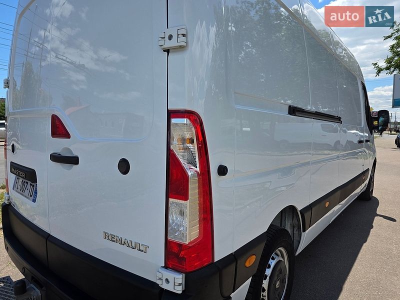 Вантажний фургон Renault Master 2019 в Одесі