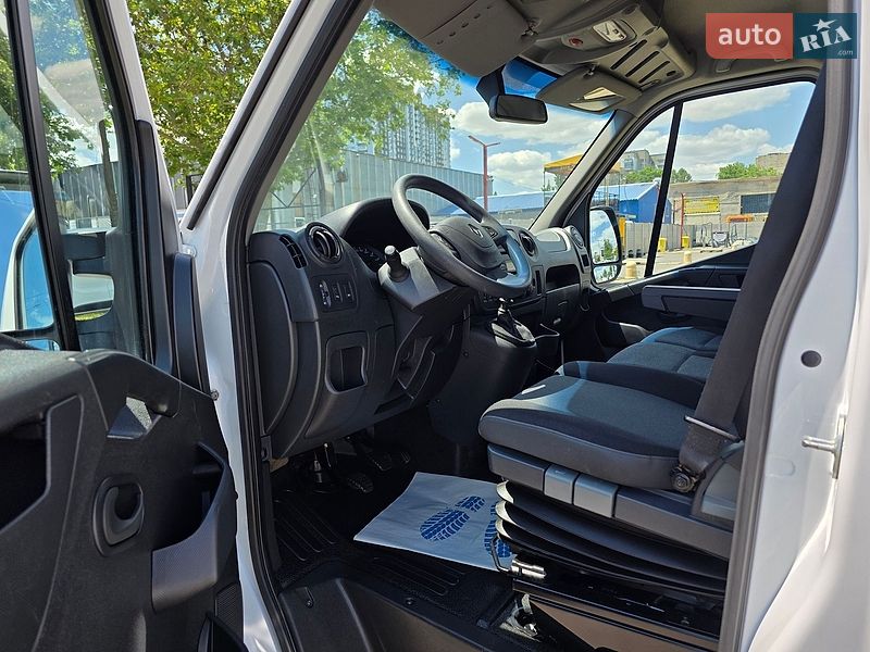 Вантажний фургон Renault Master 2019 в Одесі
