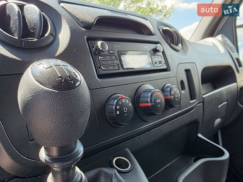 Вантажний фургон Renault Master 2019 в Одесі