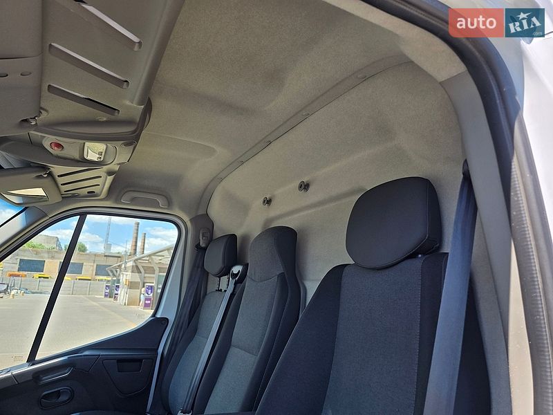 Вантажний фургон Renault Master 2019 в Одесі