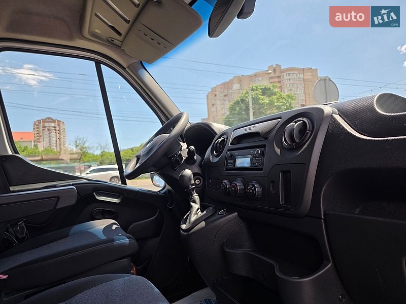 Вантажний фургон Renault Master 2019 в Одесі