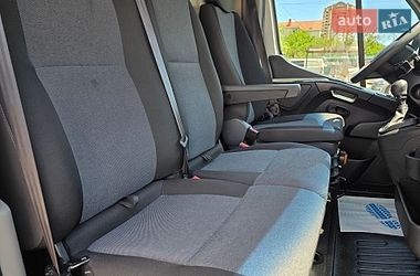 Вантажний фургон Renault Master 2019 в Одесі