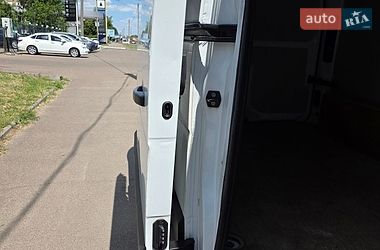 Вантажний фургон Renault Master 2019 в Одесі