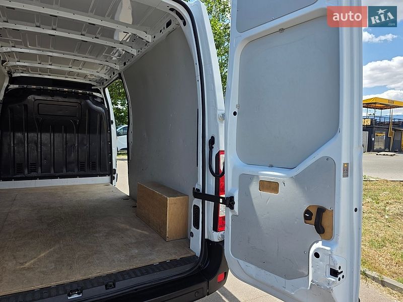 Вантажний фургон Renault Master 2019 в Одесі