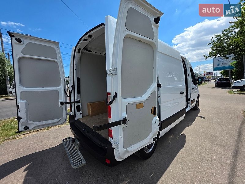 Вантажний фургон Renault Master 2019 в Одесі