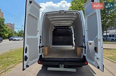 Вантажний фургон Renault Master 2019 в Одесі