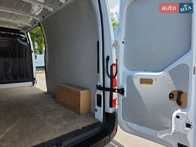 Вантажний фургон Renault Master 2019 в Одесі