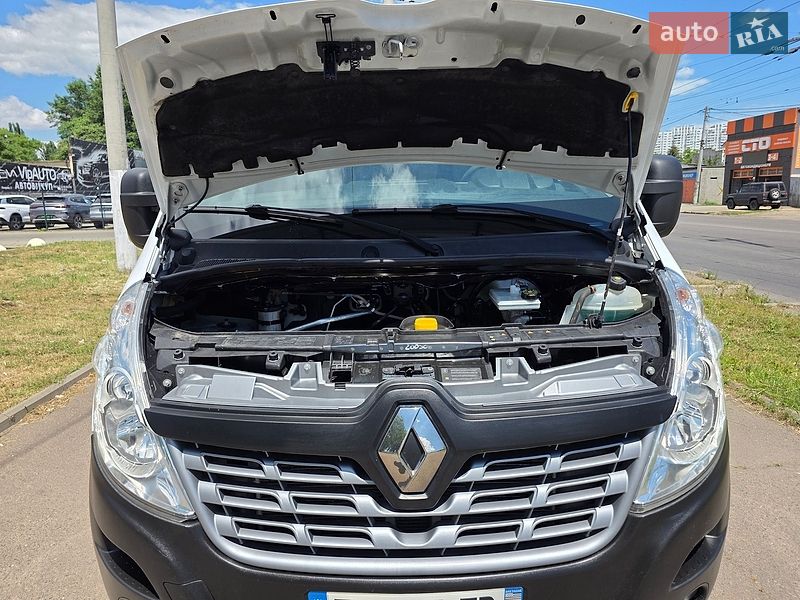 Вантажний фургон Renault Master 2019 в Одесі