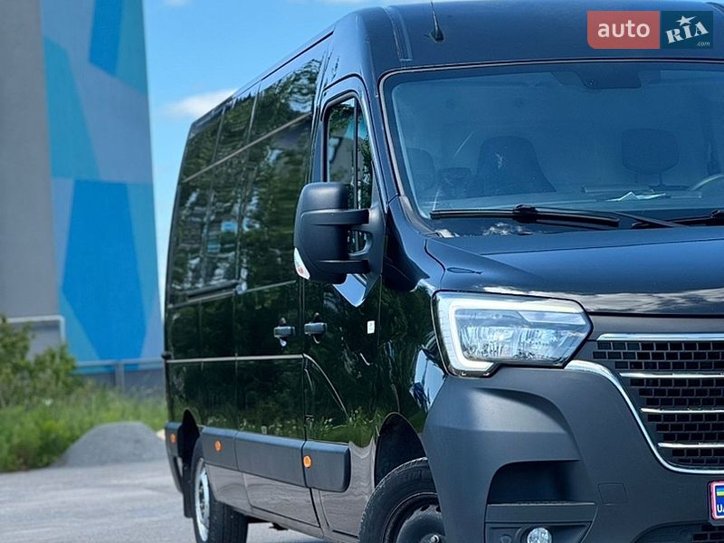 Вантажний фургон Renault Master 2021 в Рівному