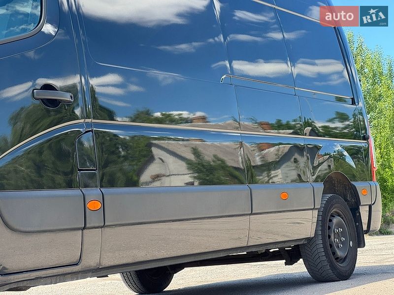 Вантажний фургон Renault Master 2021 в Рівному