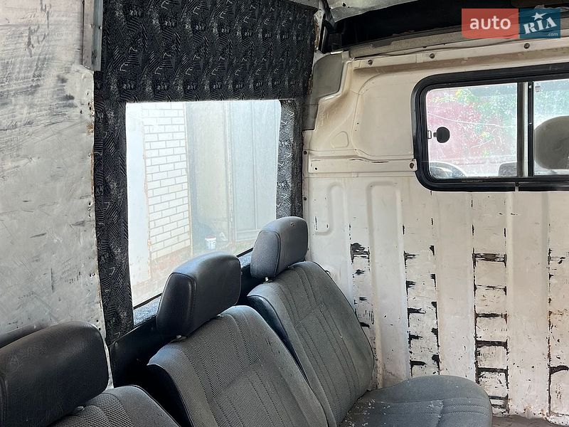 Вантажний фургон Renault Master 2002 в Сумах