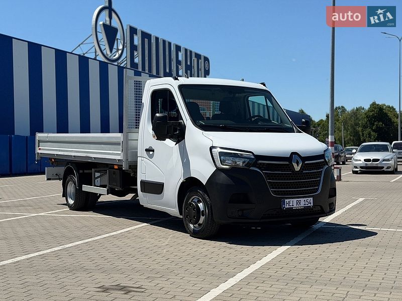 Renault Master 2023