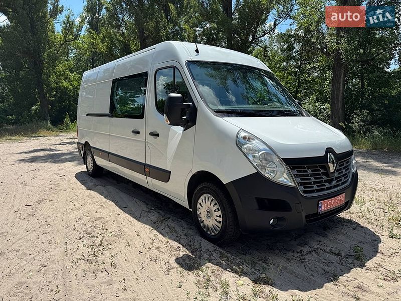 Грузовой фургон Renault Master 2015 в Полтаве