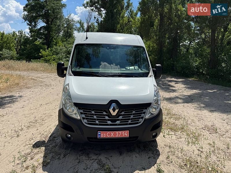 Грузовой фургон Renault Master 2015 в Полтаве