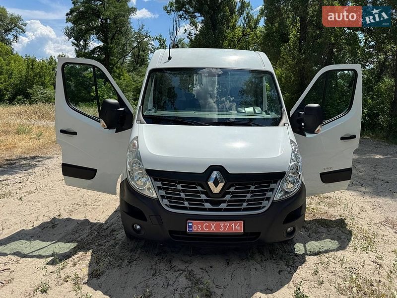 Грузовой фургон Renault Master 2015 в Полтаве