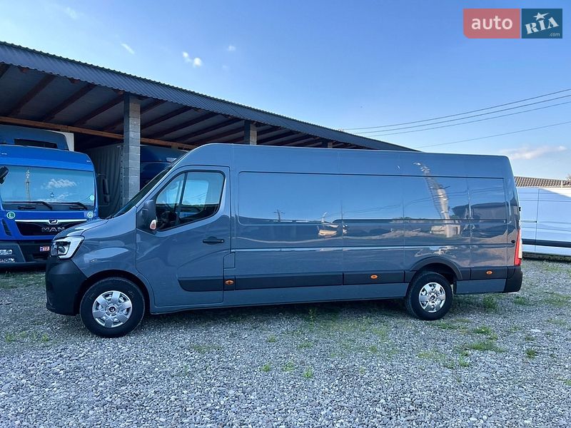 Вантажний фургон Renault Master 2022 в Хусті