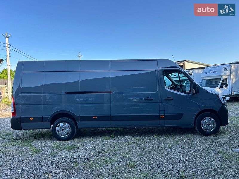 Вантажний фургон Renault Master 2022 в Хусті