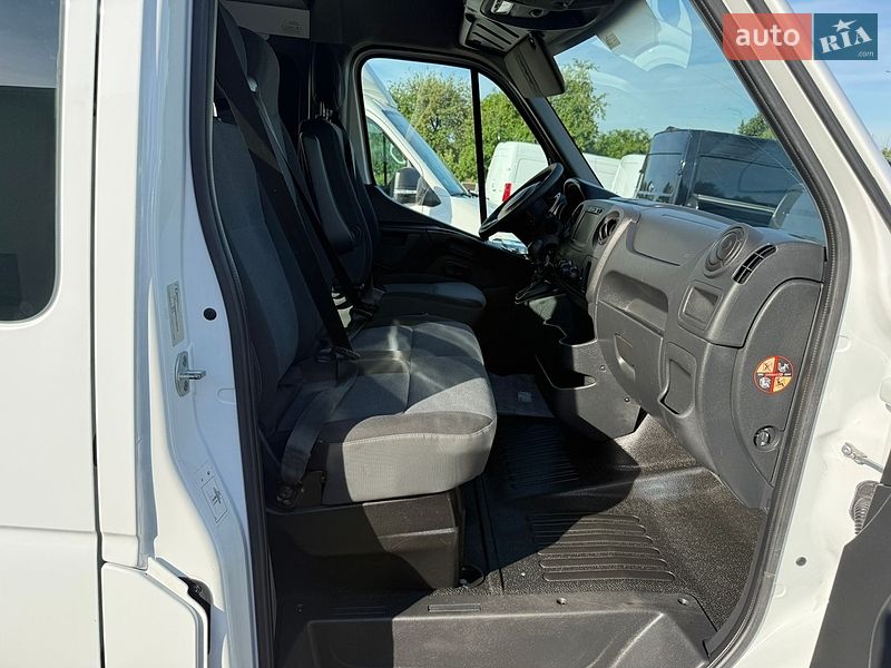 Грузопассажирский фургон Renault Master 2019 в Дубно