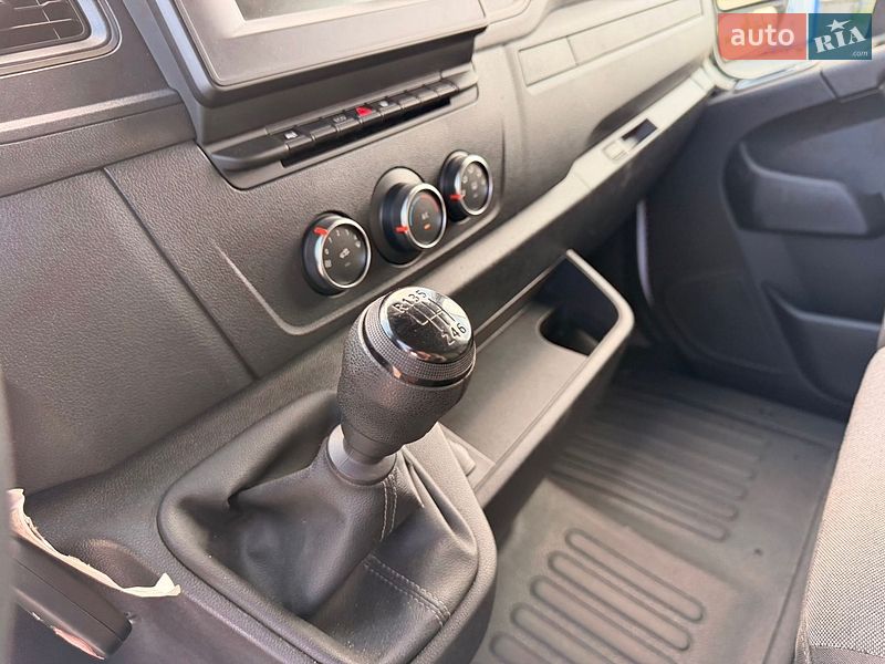 Вантажний фургон Renault Master 2022 в Києві