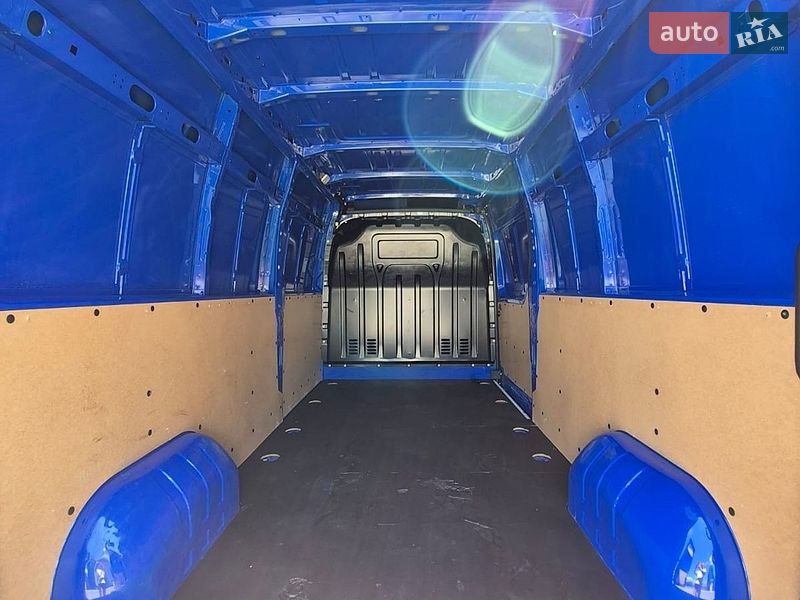 Грузовой фургон Renault Master 2022 в Дубно