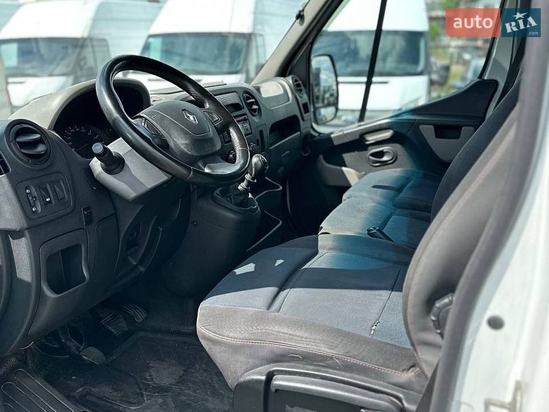 Тентований Renault Master 2016 в Києві