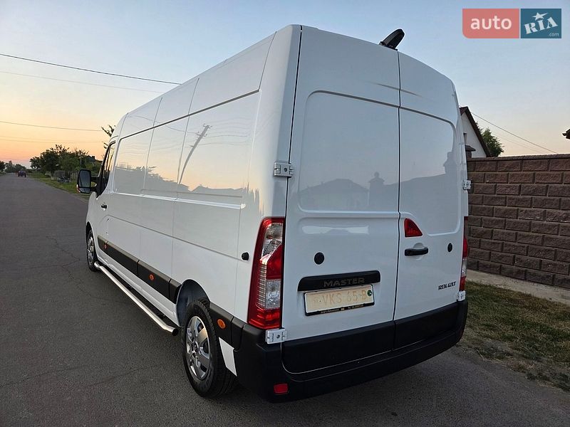 Вантажний фургон Renault Master 2021 в Дубні